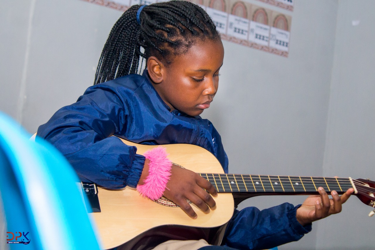 Private guitar lesson at Spark School, Germiston
